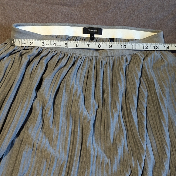 THEORY Drapey Tee Pleated Maxi Skirt New Grey Melange - Picture 7 of 8